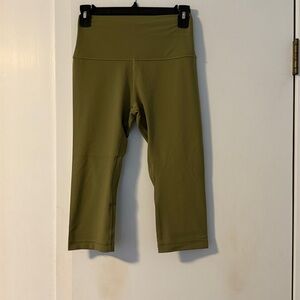 Lululemon capris